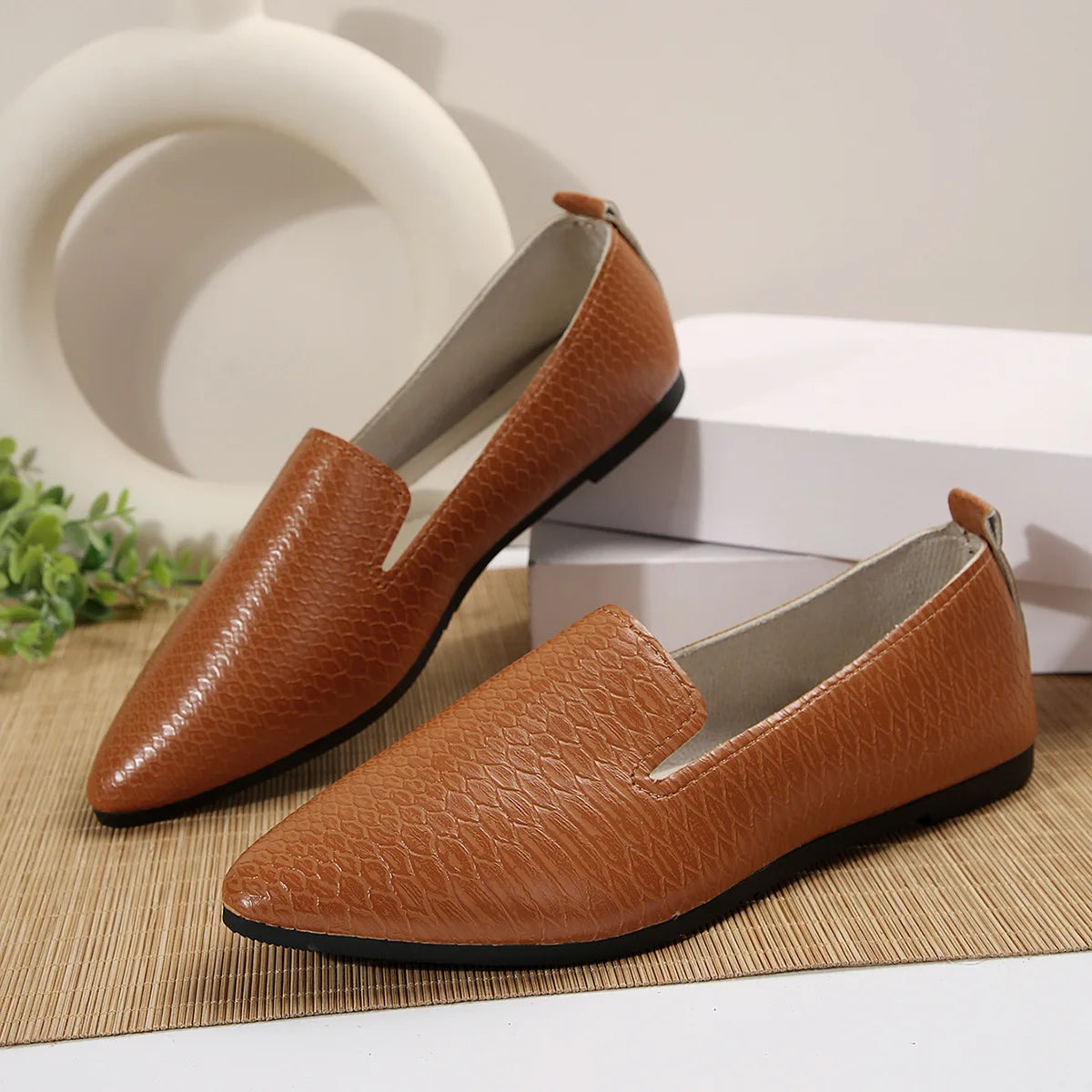 Gstaad Elegance Pointed Flats